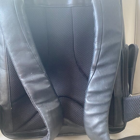 Tumi Computer Backpack - Black Leather - Picture 3 of 3